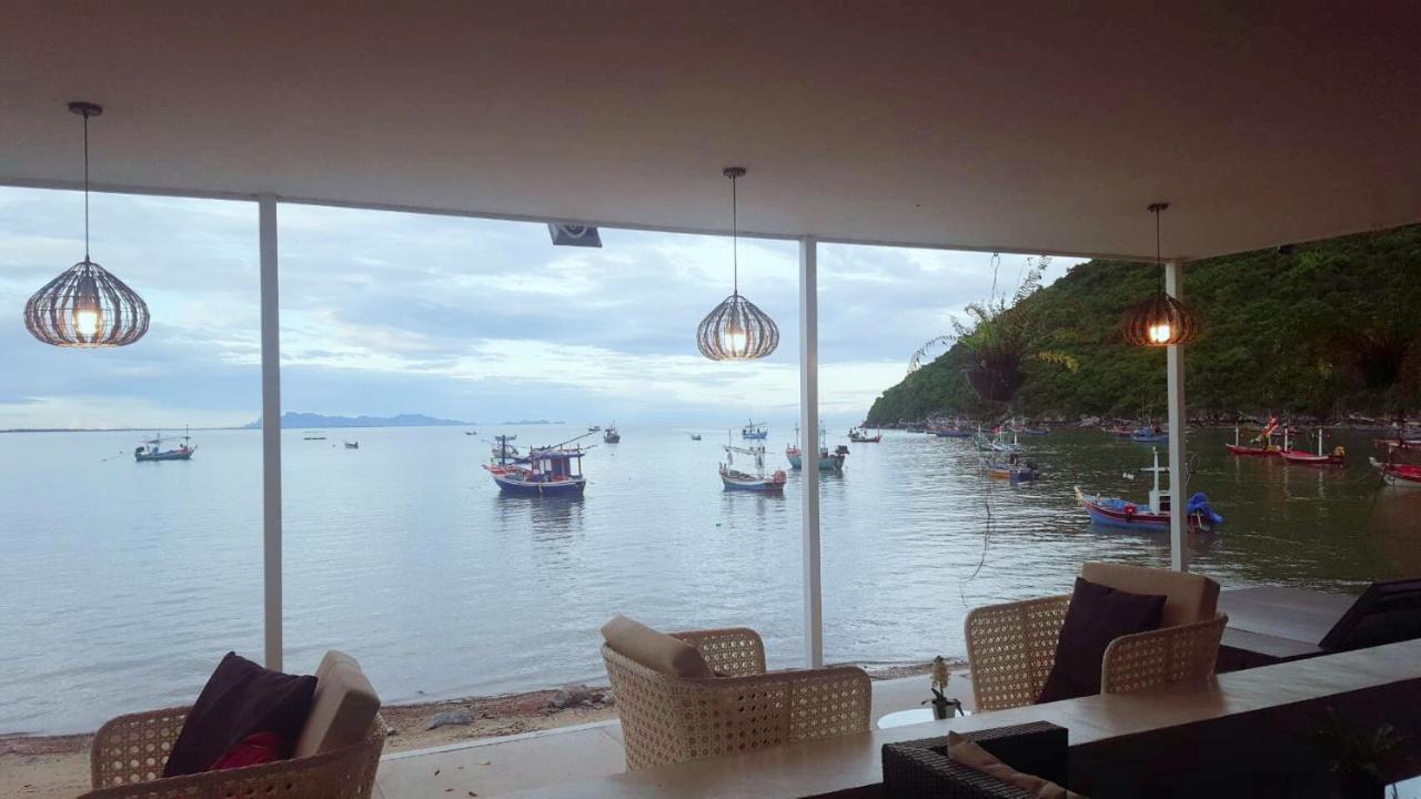 Aownoi Bay Resort Prachuap Khiri Khan Exterior photo